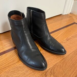 Frye Brooke Short Boot in black